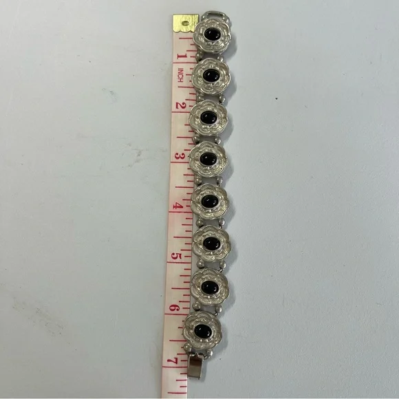 Vintage Silver Link Bracelet w Black Cabochon Scalloped Design - Picture 8 of 8